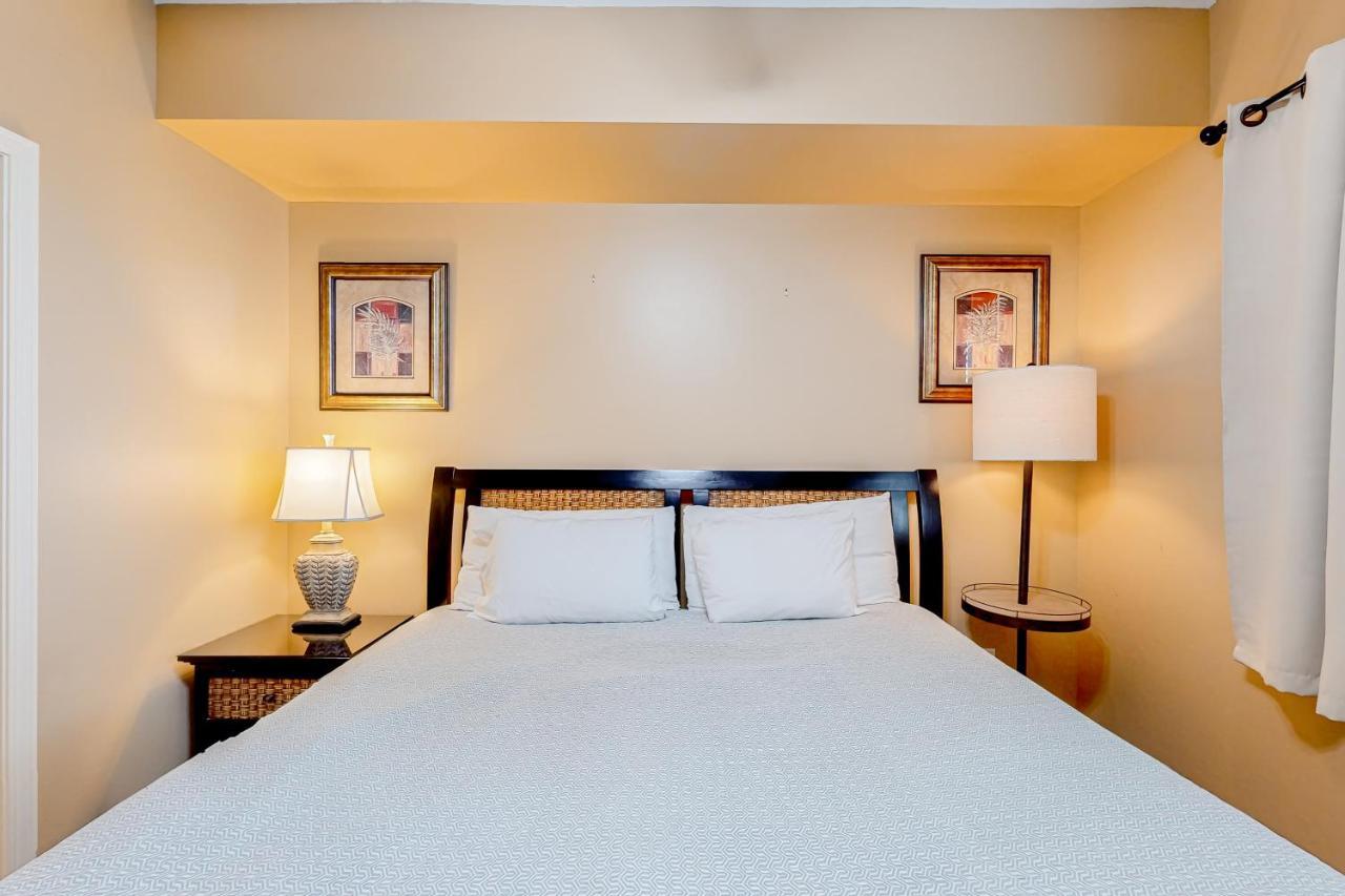 Apartment Sterling Breeze 1705