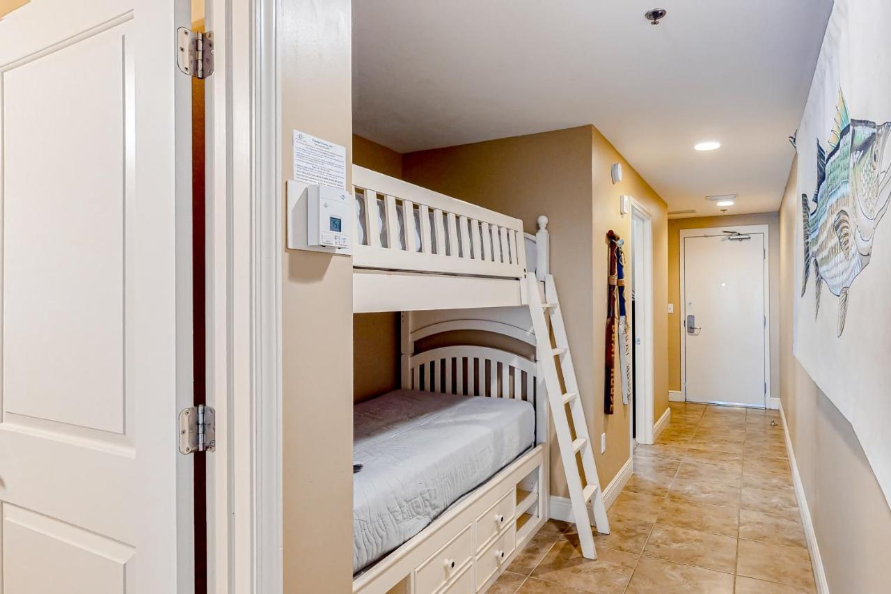 Apartment Sterling Breeze 1705